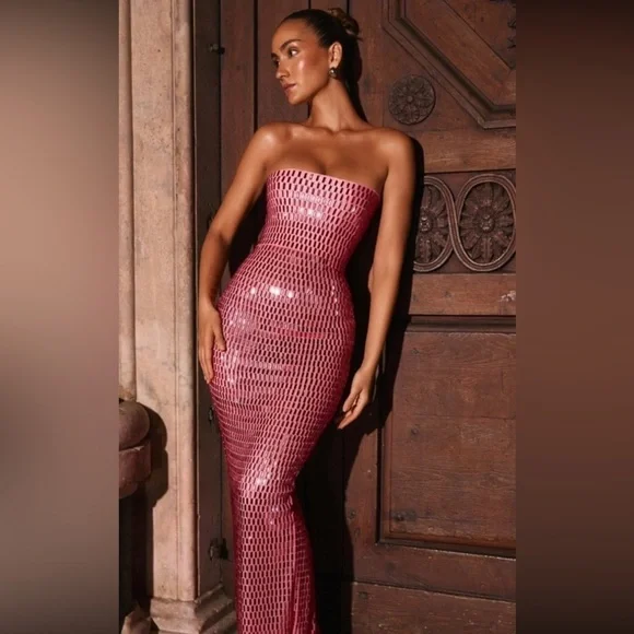 open lace back dress Rent Oh Polly Monte Carlo - Embellished Maxi Dress in Pink/Purple Ombr